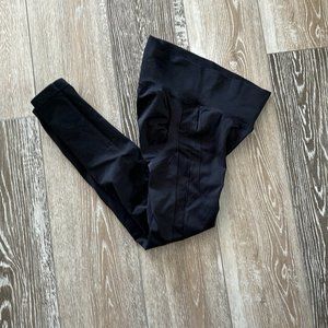Amazon Sz M Fabulous Black Leggings